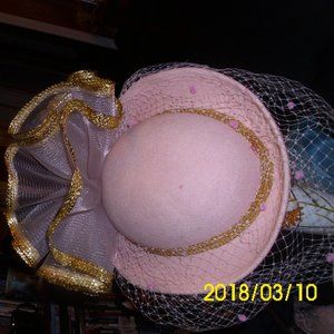Vintage Pink Gold Church/Occasion Hat   100% Wool  Gold Trim  Gold Band  Netting